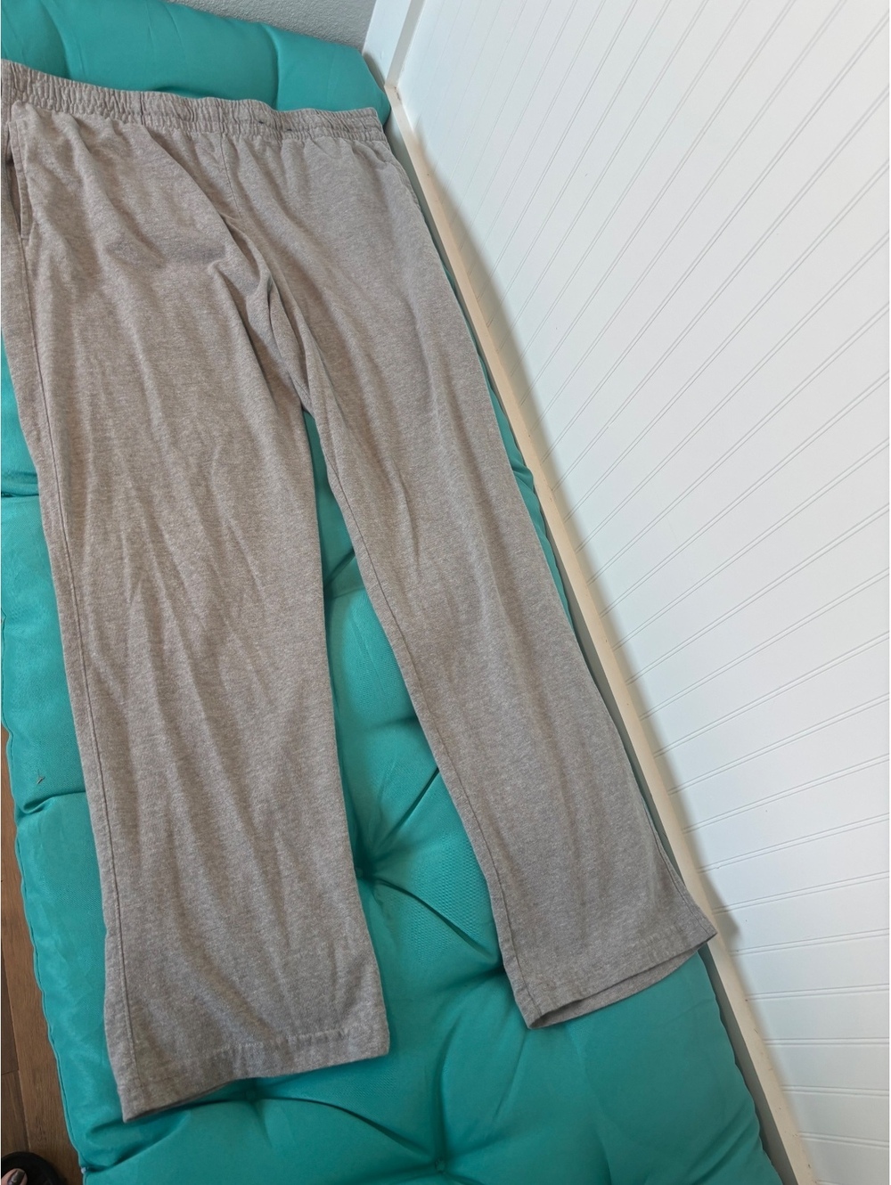 Athletic pants